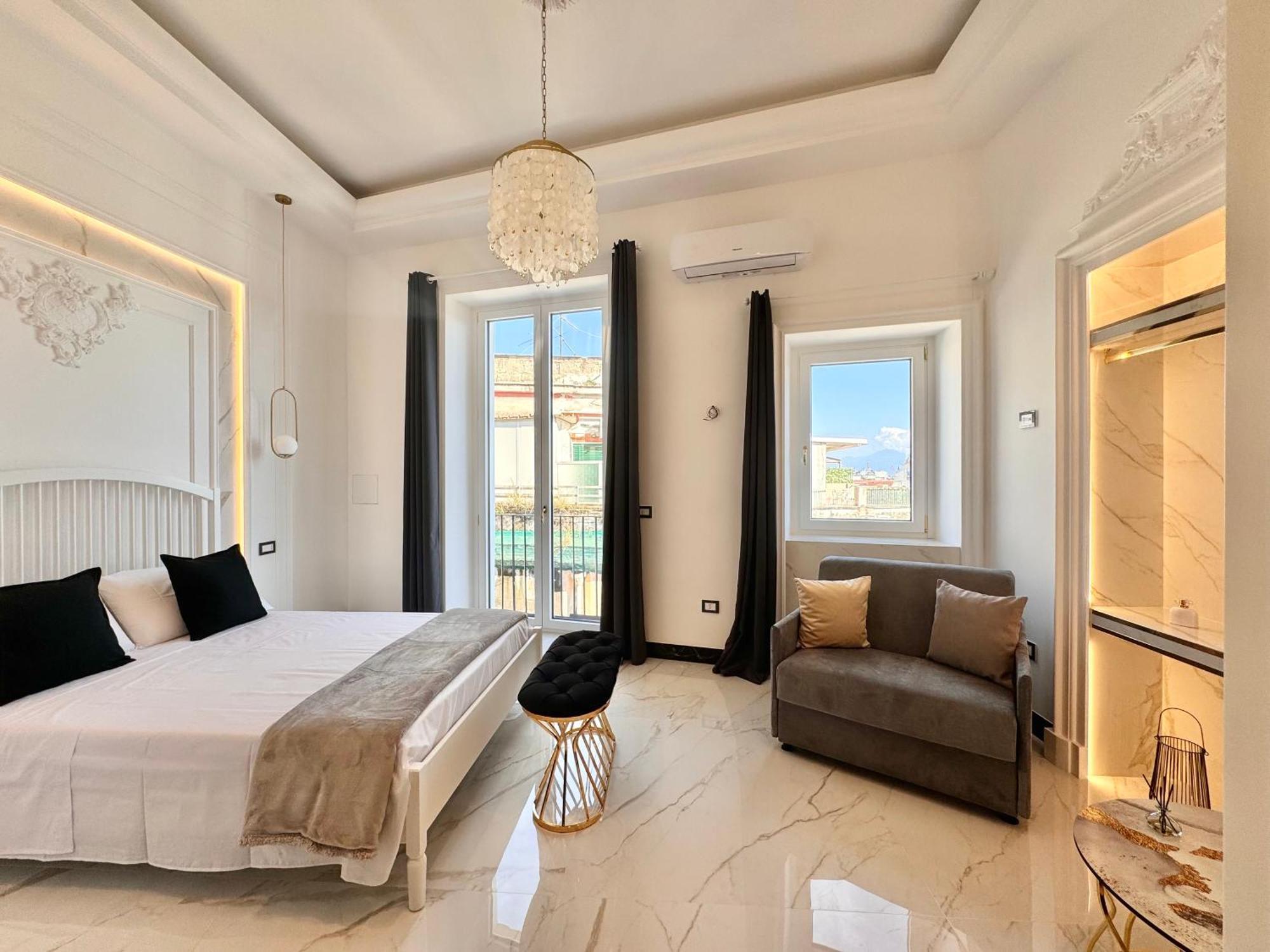 Galasso Apartments Napoli Bagian luar foto