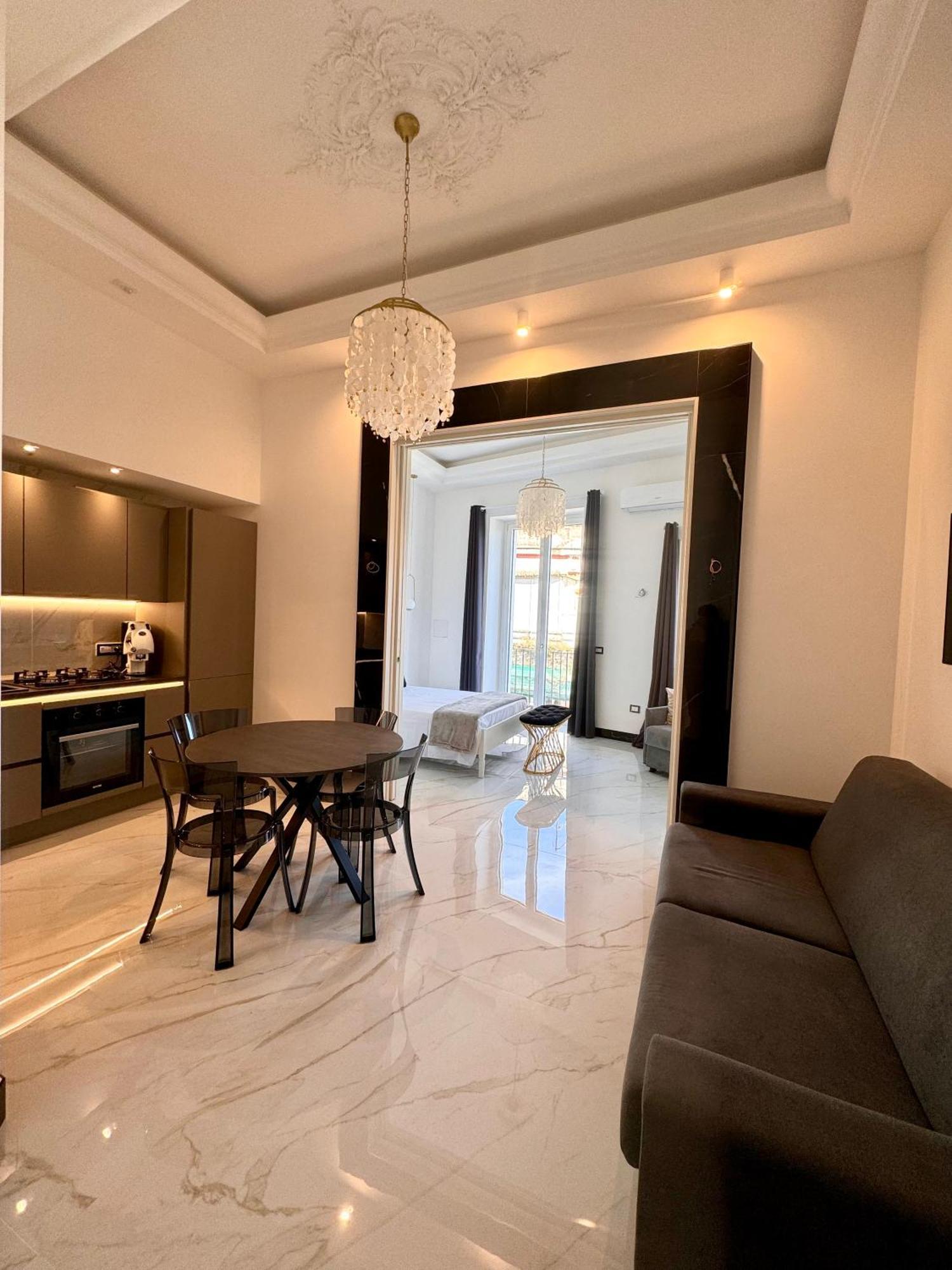 Galasso Apartments Napoli Bagian luar foto
