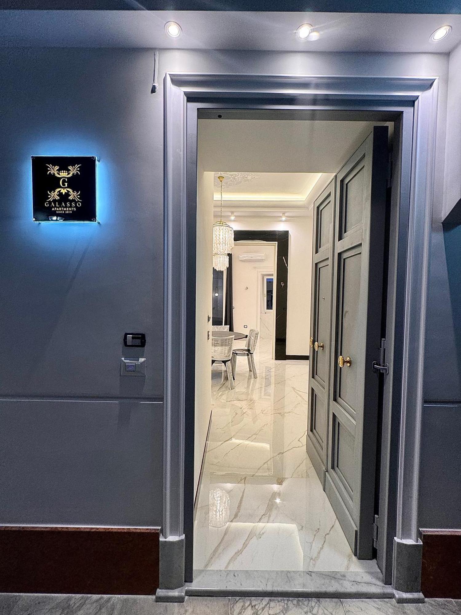 Galasso Apartments Napoli Bagian luar foto
